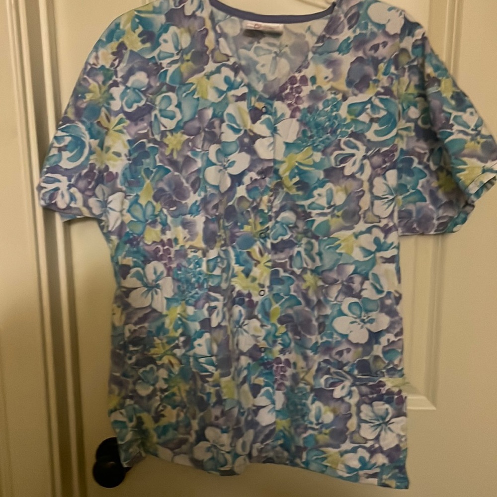 Jasco uniform vintage 90’s floral scrub top size medium